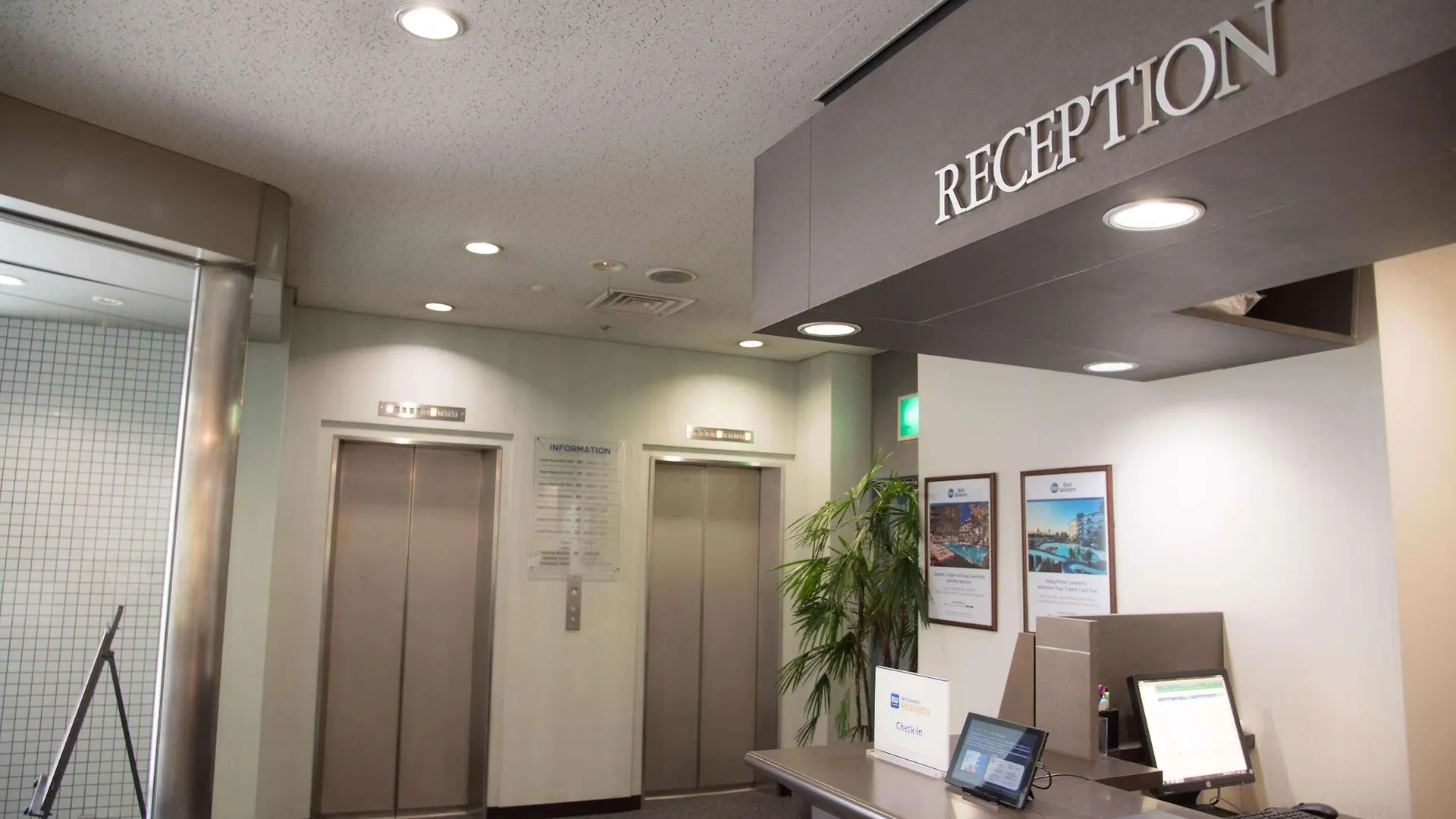 Best Western Osaka Tsukamoto Hotel