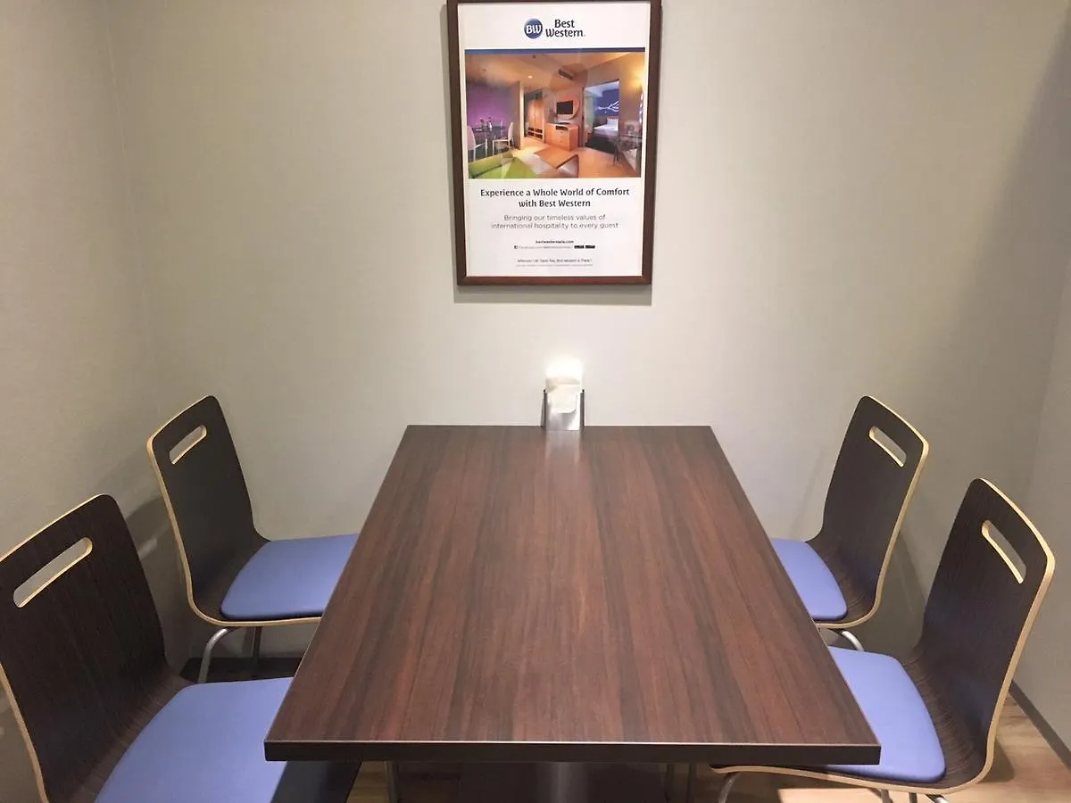 Best Western Osaka Tsukamoto 3*,